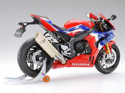 Honda CBR1000RR-R FIREBLADE SP - image 3