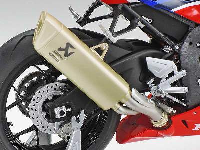 Honda CBR1000RR-R FIREBLADE SP - image 7