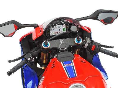 Honda CBR1000RR-R FIREBLADE SP - image 16