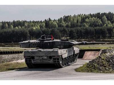 Leopard tanks in Polish service vol.4 - image 7