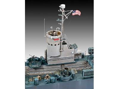 US Navy Landing Ship Medium - image 4