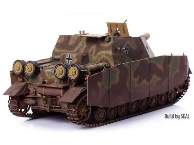 German Sturmpanzer IV Brummbär - image 13