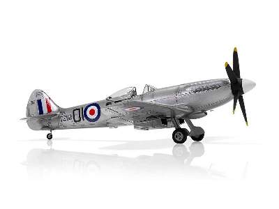 Supermarine Spitfire FR Mk.XIV - image 8