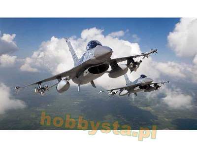 Lockheed Martin F-16A Fighting Falcon - image 2