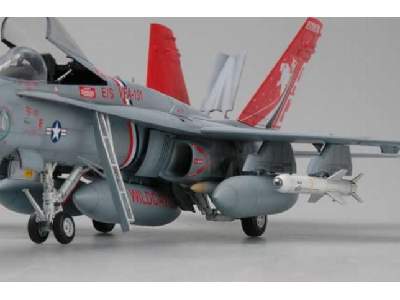 F/A-18C HORNET - image 3