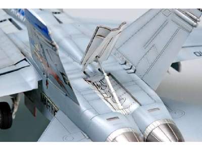 F/A-18D HORNET - image 5