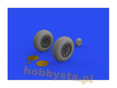 P-40E wheels 1/32 - Trumpeter - image 10