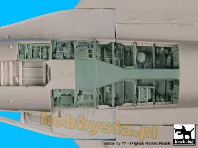 F-16 C Wheel Bay For Tamiya - image 1