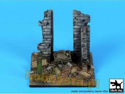 Berlin Ruin Base (90x90 mm) - image 2