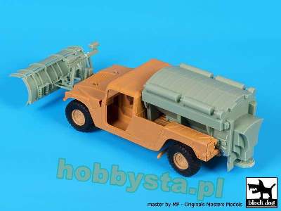 Humvee Snow Truck Conversion Set For Italeri - image 1