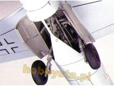 He162A-2 Salamander w/Engine - image 4