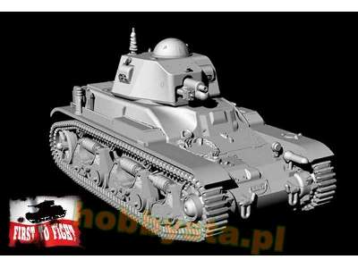 Light tank Renault R-35 early version - image 6