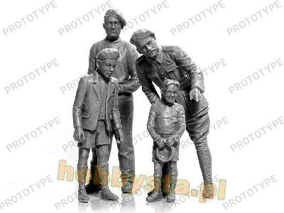 WWII French Tank Crew - 5 figures - image 2