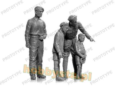 WWII French Tank Crew - 5 figures - image 3