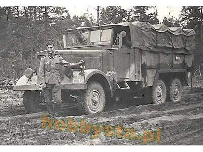 Einheits-Diesel Pritschenwagen (2,5t 6x6 LKW) - image 12