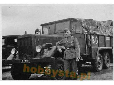 Einheits-Diesel Pritschenwagen (2,5t 6x6 LKW) - image 13