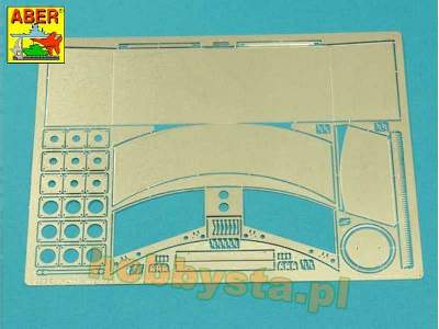 Tiger I, E Tunisia 501 abt.- Turret storage bin - image 3