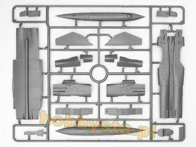 MiG-25 PD Soviet Interceptor Fighter - image 9