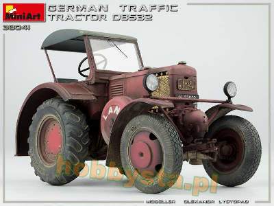 German Traffic Tractor D8532 - image 4