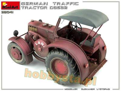 German Traffic Tractor D8532 - image 11