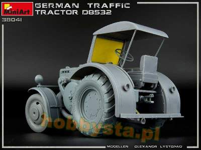 German Traffic Tractor D8532 - image 13