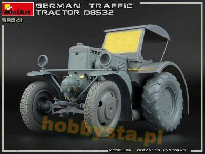 German Traffic Tractor D8532 - image 15