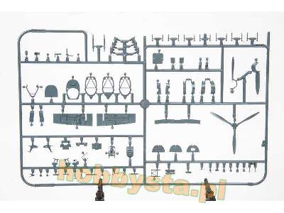 Spitfire Mk. IIa 1/48 - image 15