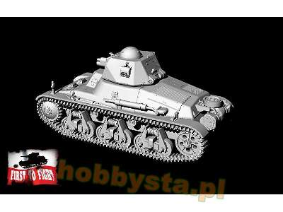 Light tank H-35 early version - image 3