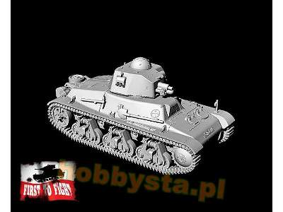 Light tank H-35 early version - image 4