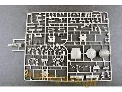 S-300V 9A84 Launcher/loader vehicle (LLV) 9M82 GIANT - image 8