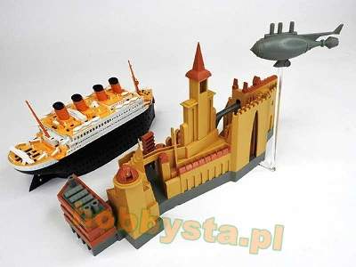 Titanic - Port Scene & Vehicle - image 6
