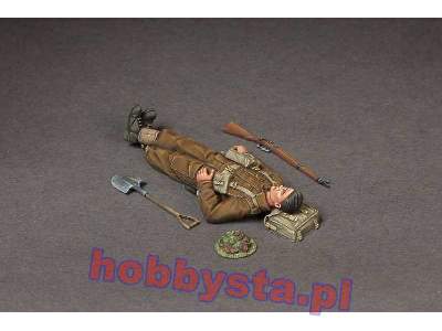 British Infantryman At Rest. - image 4