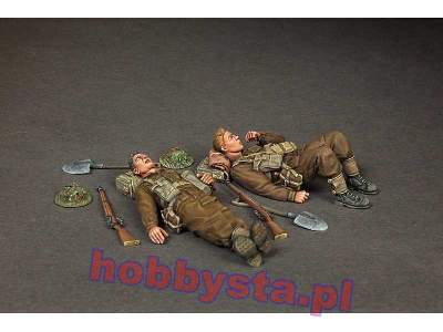 British Infantrymans At Rest. - image 1