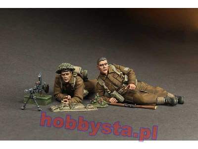 Sergeant And Machine Gunner British Infantry At Rest. - image 13
