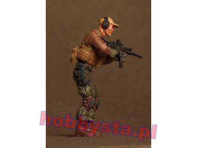 Mercenary With Ump45 - image 3