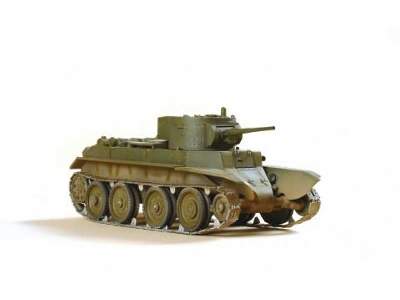 BT-7 Soviet tank  - image 3