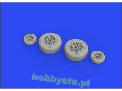 Tornado GR.4 wheels 1/32 - Italeri - image 1