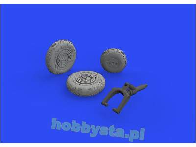 MiG-15 wheels 1/48 - Hobby 2000 - image 1