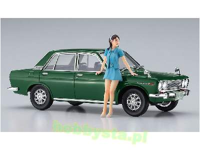 52277 Datsun Bluebird 1600 SSS W/60's Girl's Figure - image 2