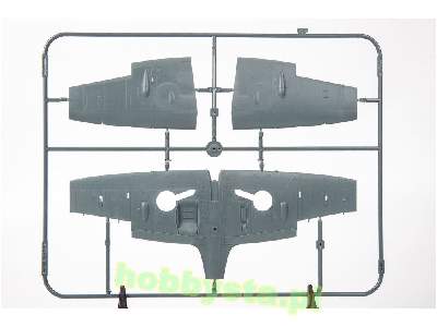 Spitfire Mk. IIb 1/48 - image 9