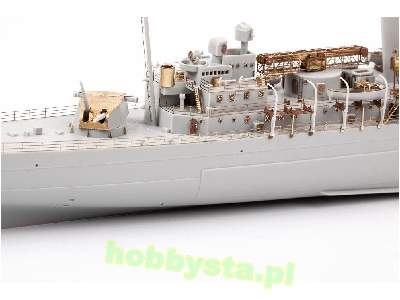 HMS York 1/350 - Trumpeter - image 19