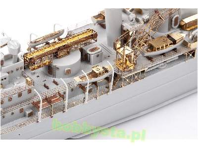 HMS York 1/350 - Trumpeter - image 22