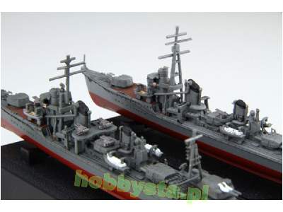 IJN Yugumo Class Destroyer Yugumo/Kazagumo (Set Of 2) - image 3
