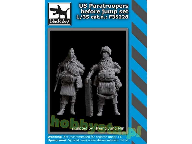 US Paratroopers Before Jump Set - image 1
