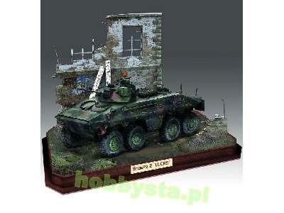 SpPz2 Luchs &amp; 3D Puzzle Diorama - image 2