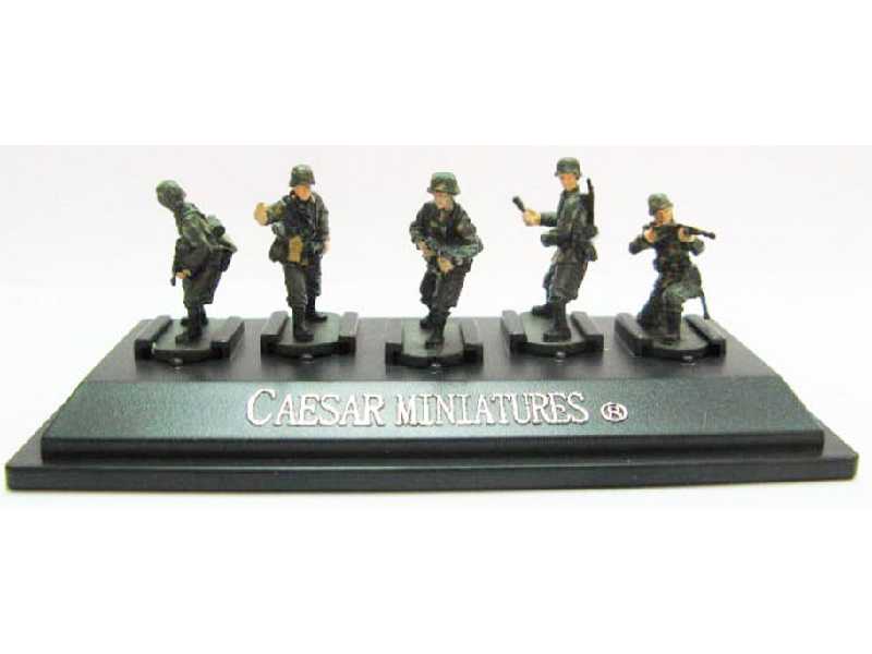 WWII German Panzergrenadiers - set 3 - image 1 WWII German Panzergrenadiers - set 3 - image 1
