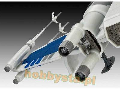 STAR WARS Resistance X-Wing Fighter Gift Set - image 4