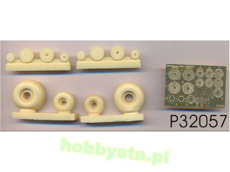 Mil Mi-24 Hind Weighted Wheels (For Trumpeter Kits) - image 1 Mil Mi-24 Hind Weighted Wheels (For Trumpeter Kits) - image 1