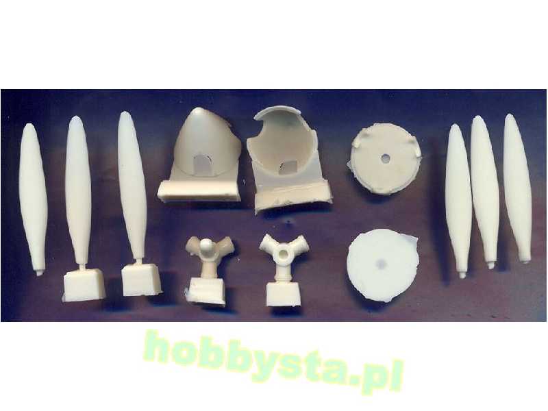 Lockheed P-38l-5-l0 Lightning Repair Propeller Set (Designed To  - image 1