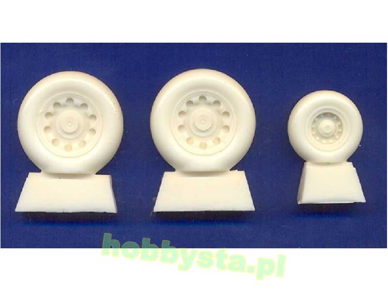 F-16 Wheels - image 1 F-16 Wheels - image 1